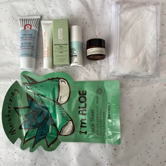 SKINCARE BUNDLE MINIS - Picture 1 of 1